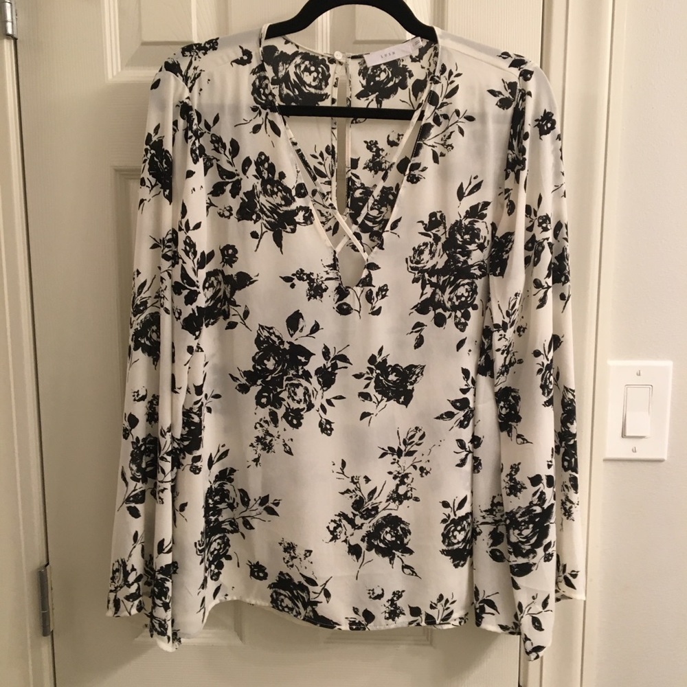 Lush Nordstrom size L floral blouse